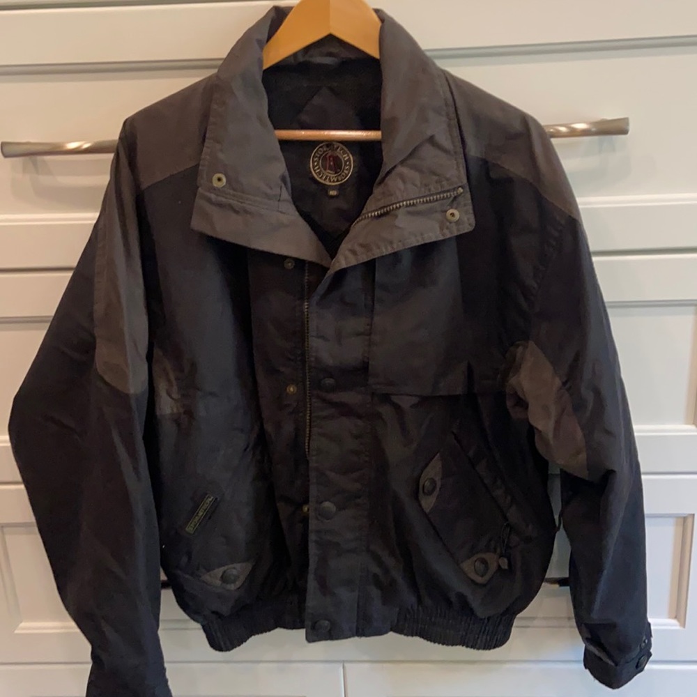 EUC Stormtech windbreaker. Men’s size Medium.  Black with gray accents.